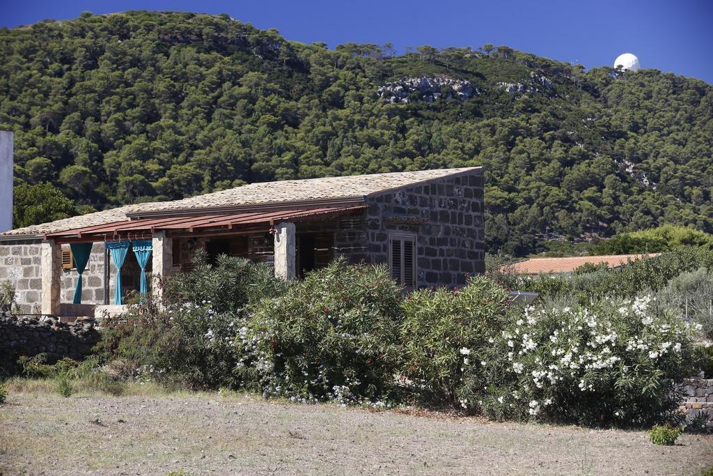 Isola di Ustica Case Vacanze La Cernia Bruna מראה חיצוני תמונה