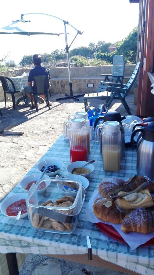Isola di Ustica Case Vacanze La Cernia Bruna מראה חיצוני תמונה